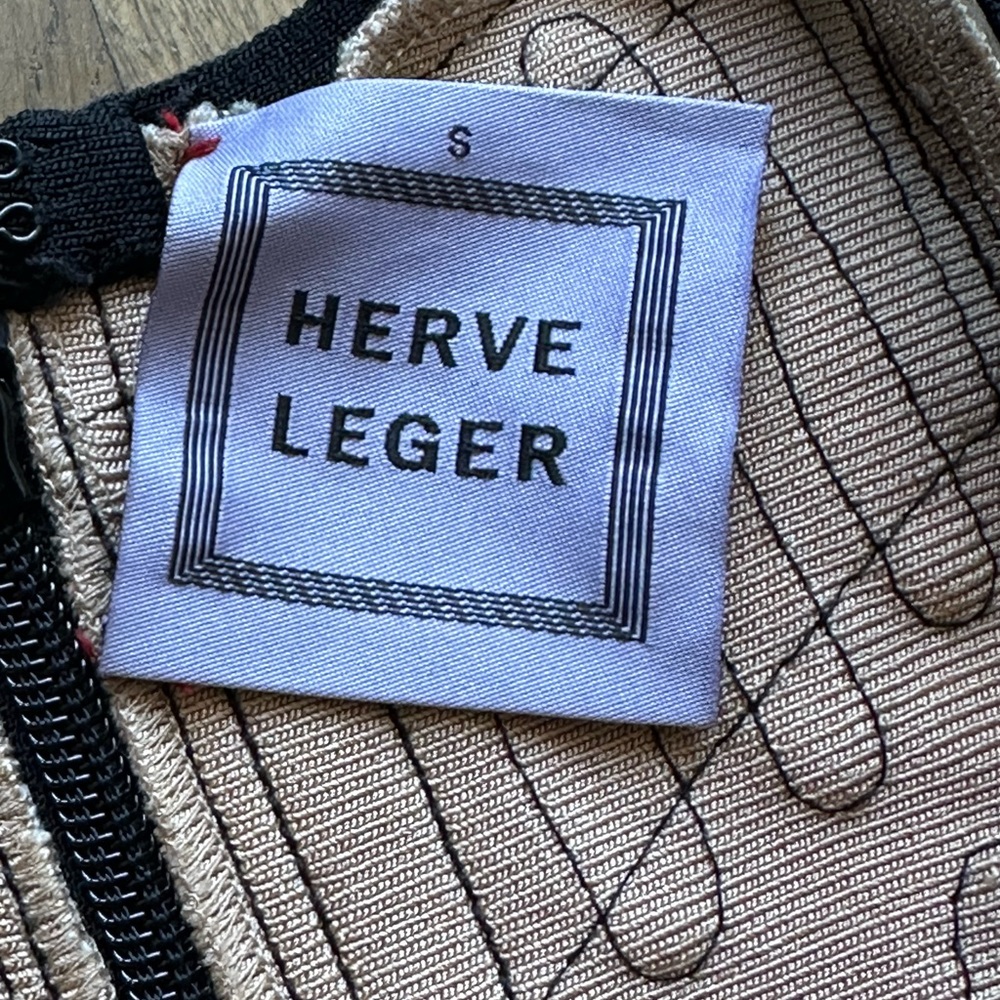 Herve Leger - Picture 12 of 17